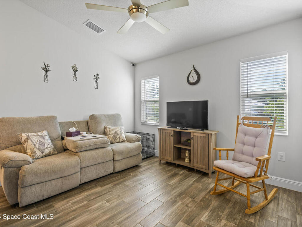 813 Tedder Road, Palm Bay, FL 32909