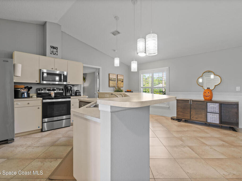 813 Tedder Road, Palm Bay, FL 32909