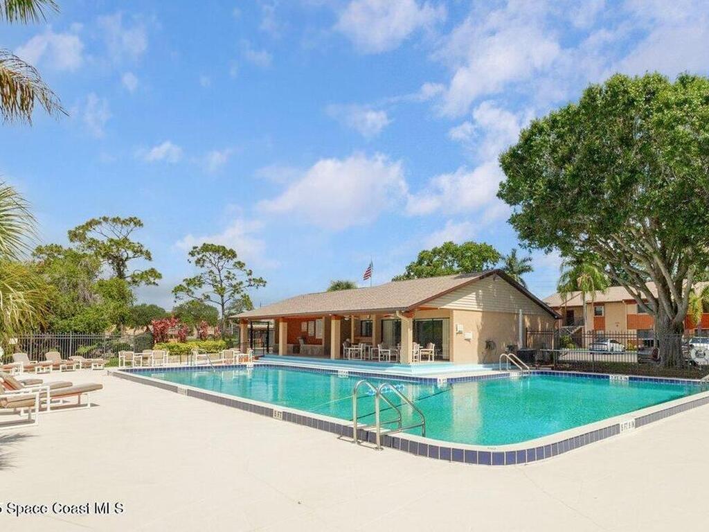 2369 Golf Lake Circle, Melbourne, FL 32935