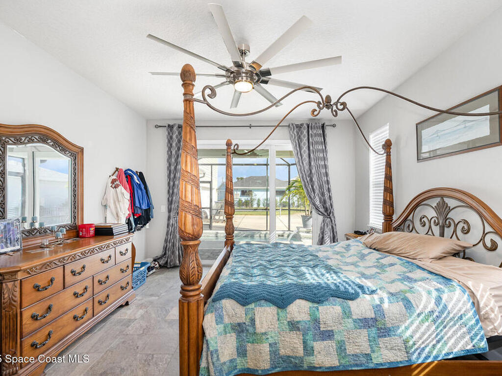 19 Lagoon Way, Titusville, FL 32780