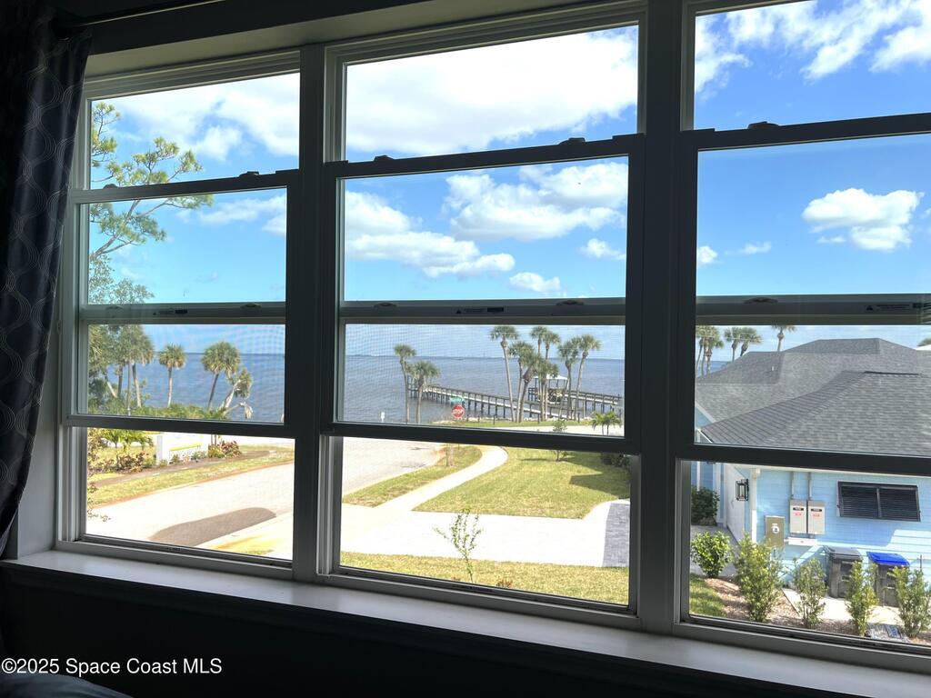 19 Lagoon Way, Titusville, FL 32780