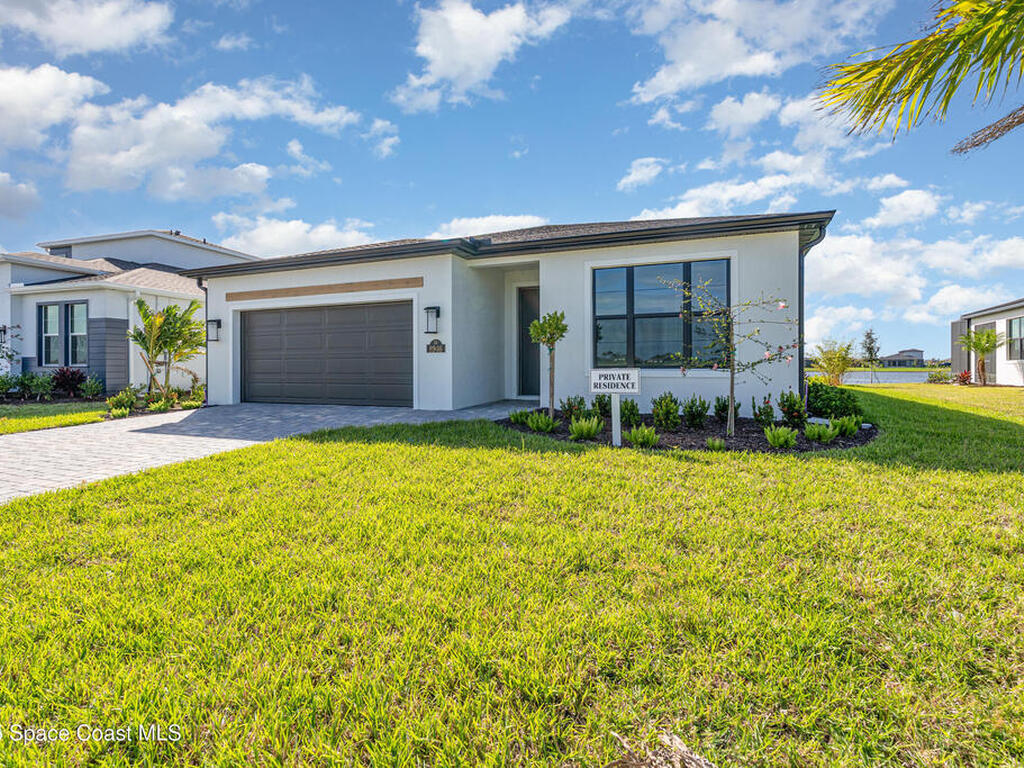 8946 Crossmolina Drive, Melbourne, FL 32940