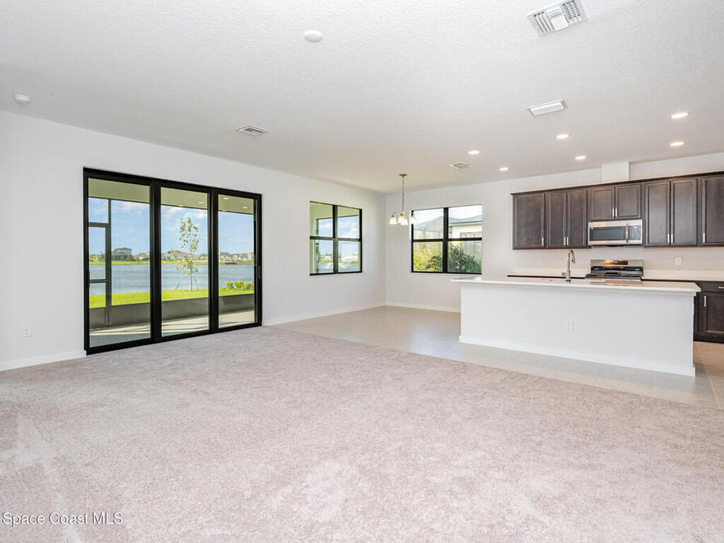 8946 Crossmolina Drive, Melbourne, FL 32940