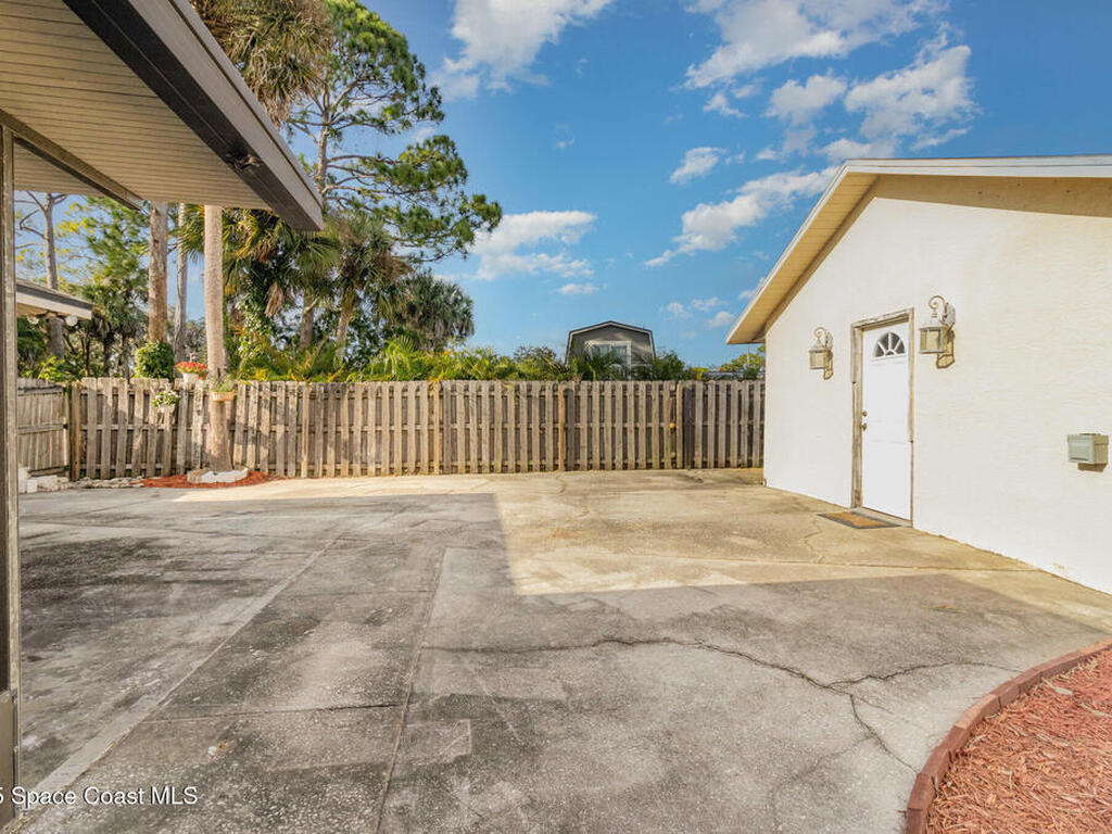 7065 Bright Avenue, Cocoa, FL 32927