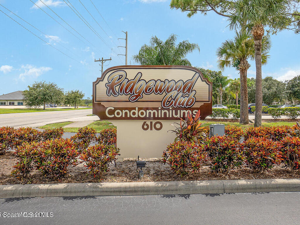 748 Ridge Club Drive, Melbourne, FL 32934