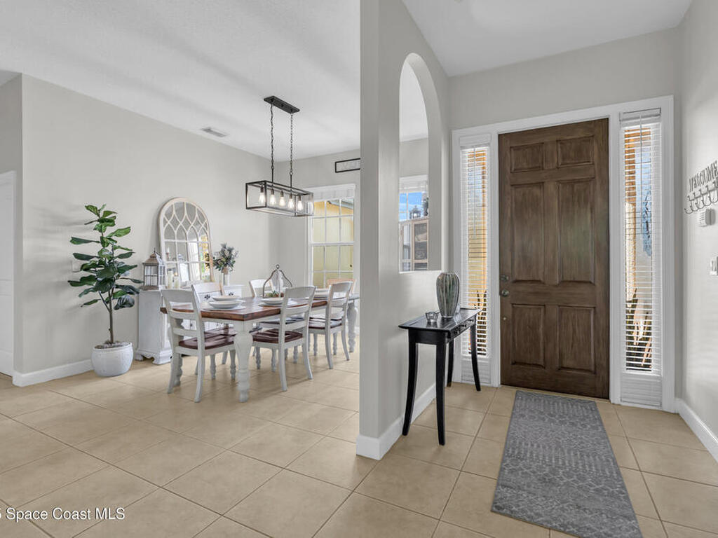 870 SW Grand Reserves Boulevard, Port St. Lucie, FL 34986