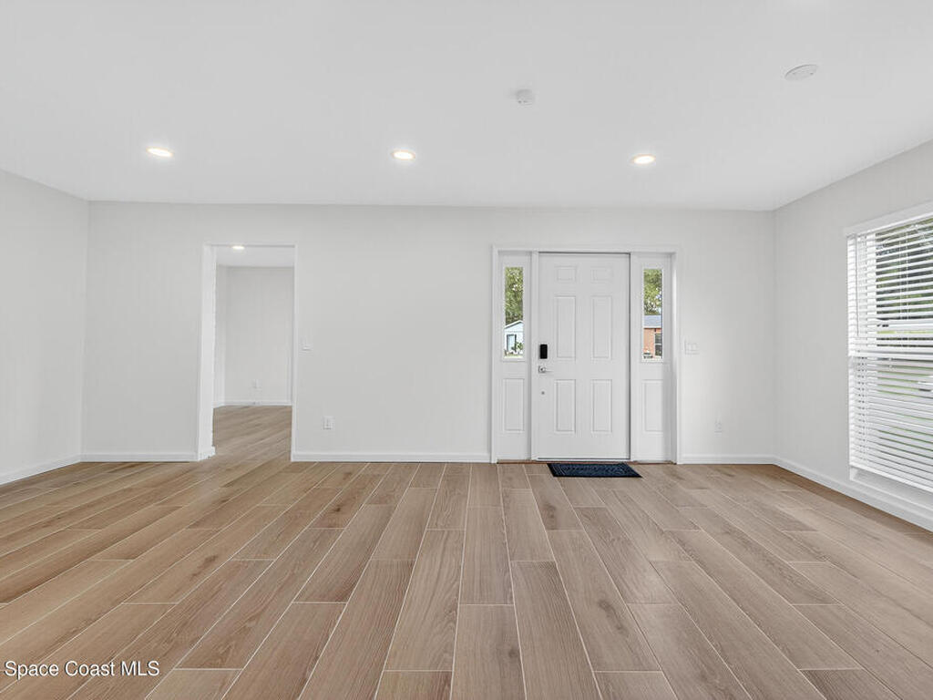 668 John Hancock Lane, Melbourne, FL 32904