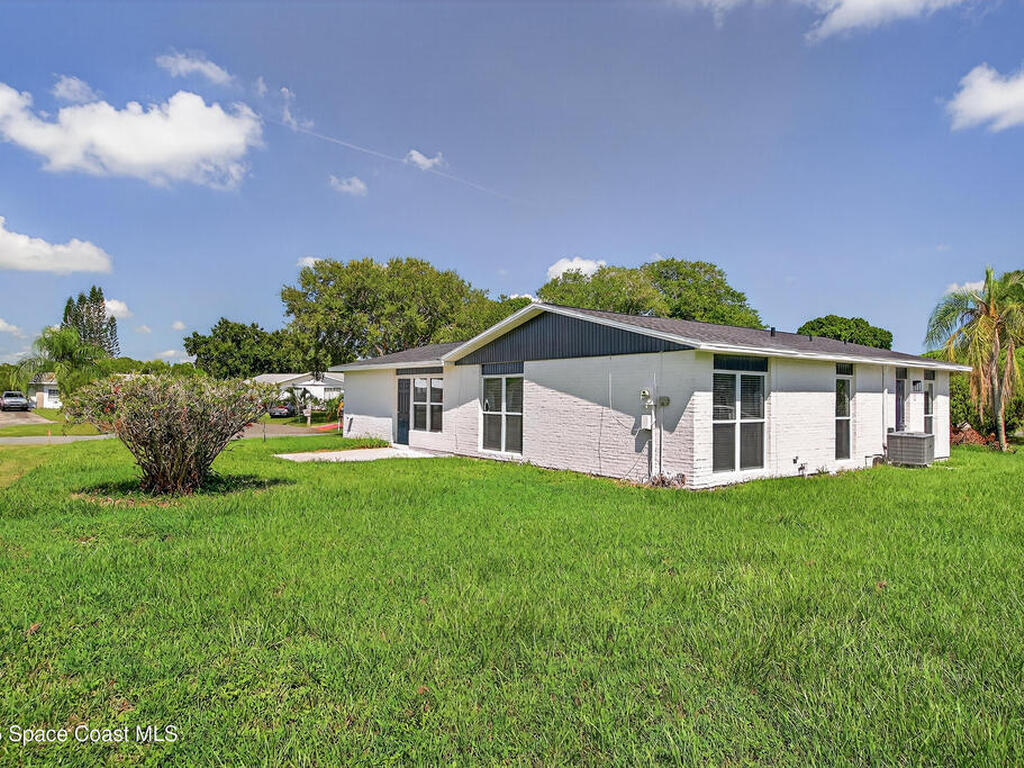 668 John Hancock Lane, Melbourne, FL 32904