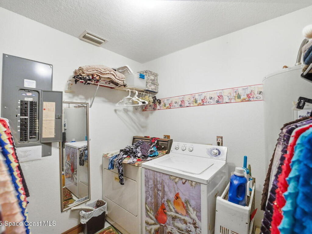 2821&2825 Lionel Road, Mims, FL 32754