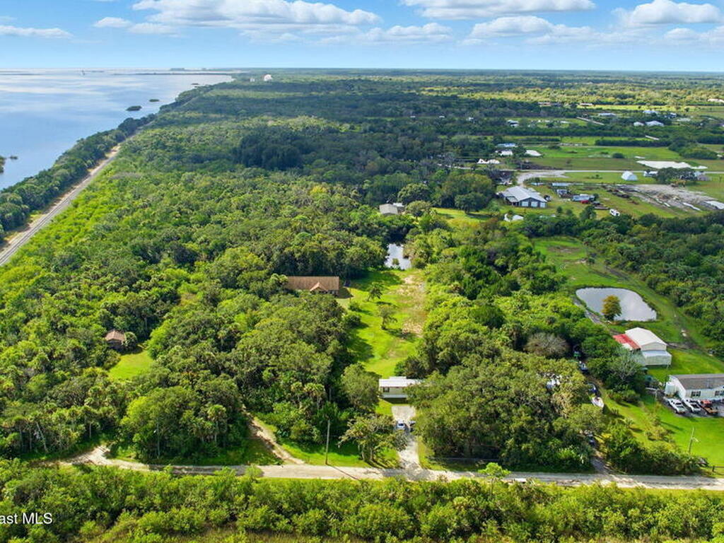 2821&2825 Lionel Road, Mims, FL 32754