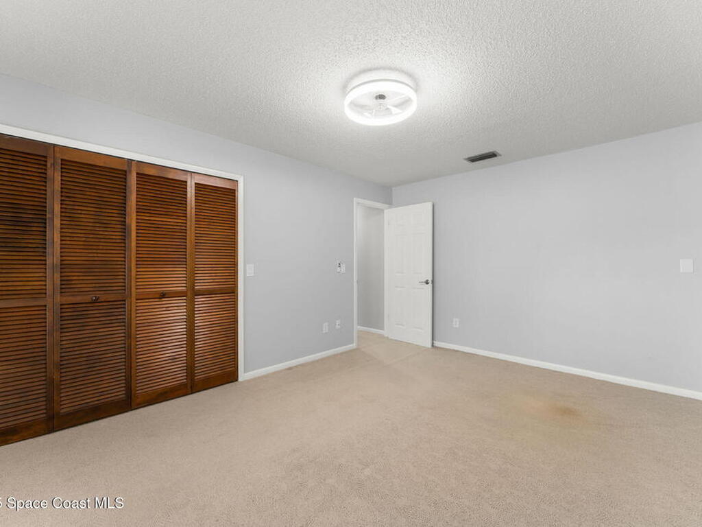 4615 Saxon Drive, New Smyrna Beach, FL 32169