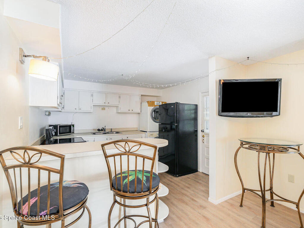 277 S Brevard Avenue, Cocoa Beach, FL 32931