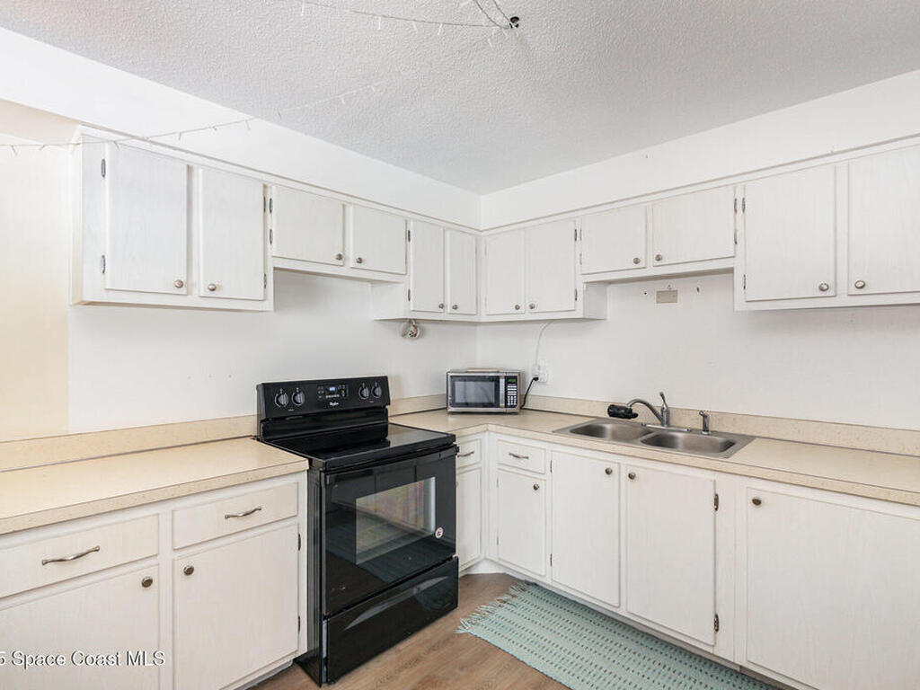 277 S Brevard Avenue, Cocoa Beach, FL 32931