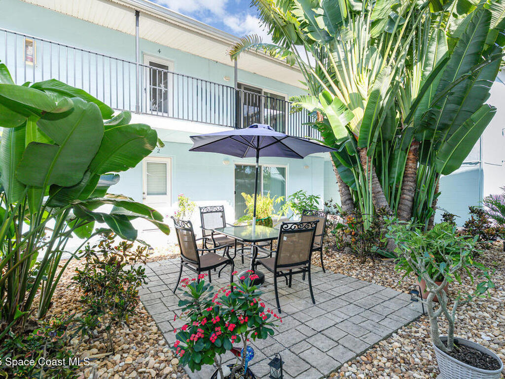 277 S Brevard Avenue, Cocoa Beach, FL 32931