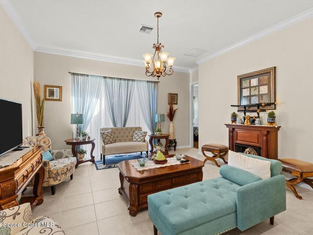 1032 NW Leonardo Circle, Port St. Lucie, FL 34986