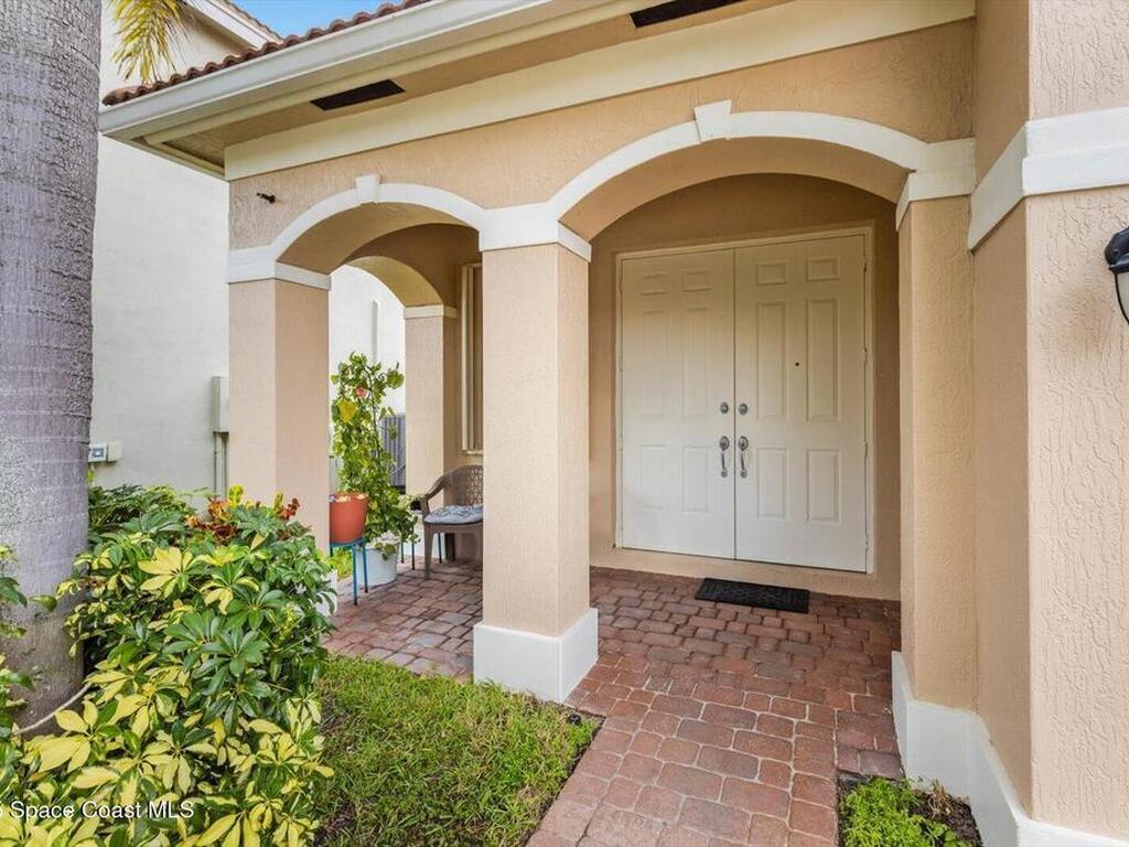 1032 NW Leonardo Circle, Port St. Lucie, FL 34986