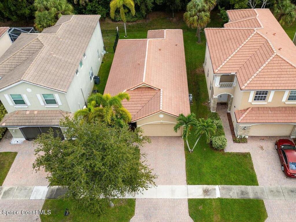 1032 NW Leonardo Circle, Port St. Lucie, FL 34986