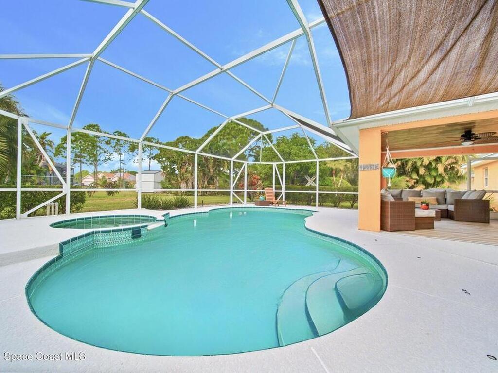 6446 NW Hacienda Court, Port St. Lucie, FL 34986