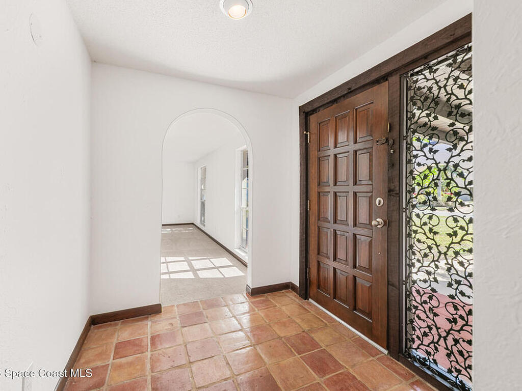 724 Puesta Del Sol Plaza, Indialantic, FL 32903