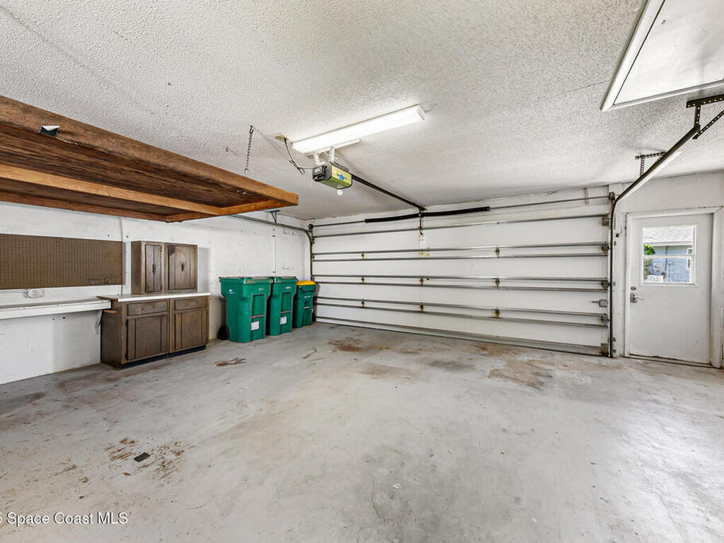 724 Puesta Del Sol Plaza, Indialantic, FL 32903