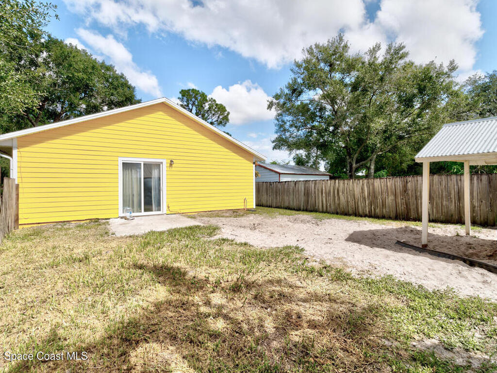 1845 SW 13th Place, Vero Beach, FL 32962