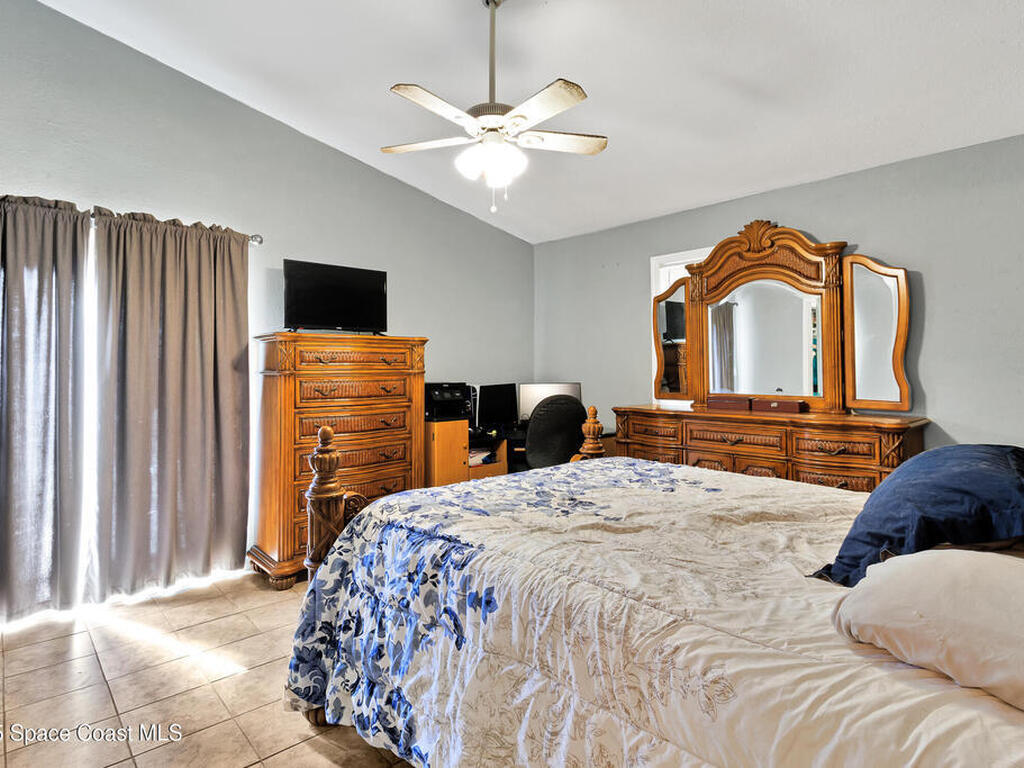 1845 SW 13th Place, Vero Beach, FL 32962