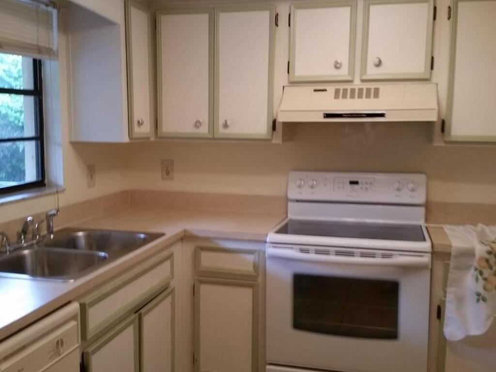 205 Palmetto Avenue, Merritt Island, FL 32953