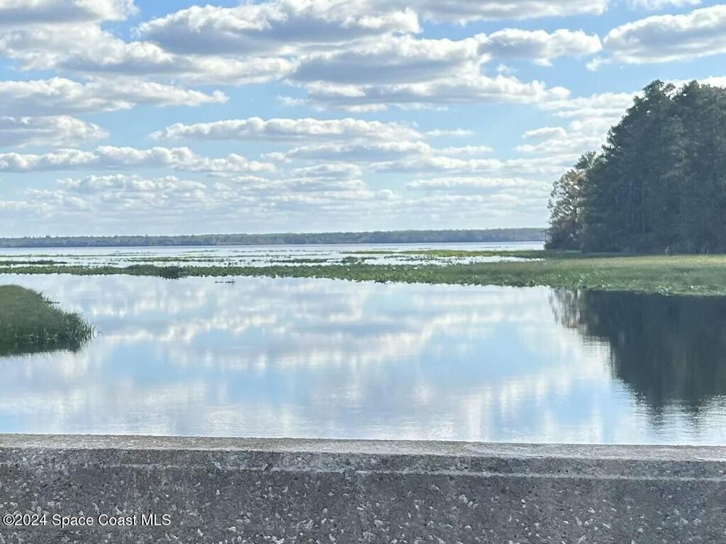 882 County Road 310, Interlachen, FL 32148