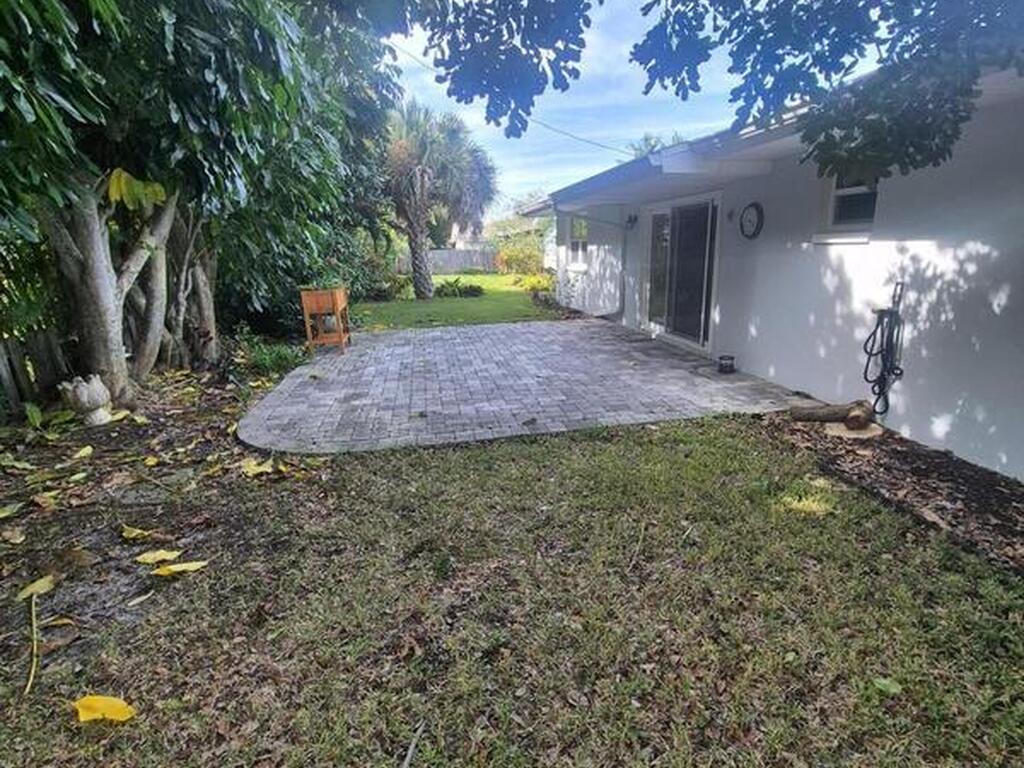 333 Bahama Drive, Indialantic, FL 32903