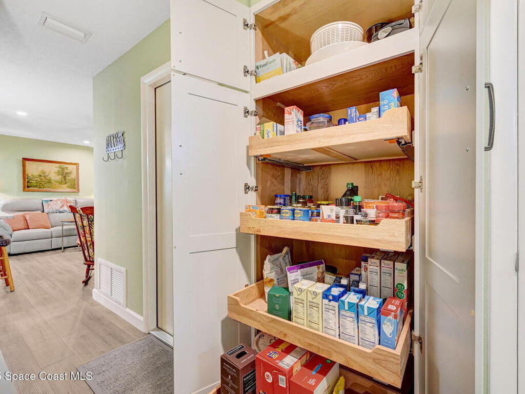 1420 Vega Avenue, Merritt Island, FL 32953