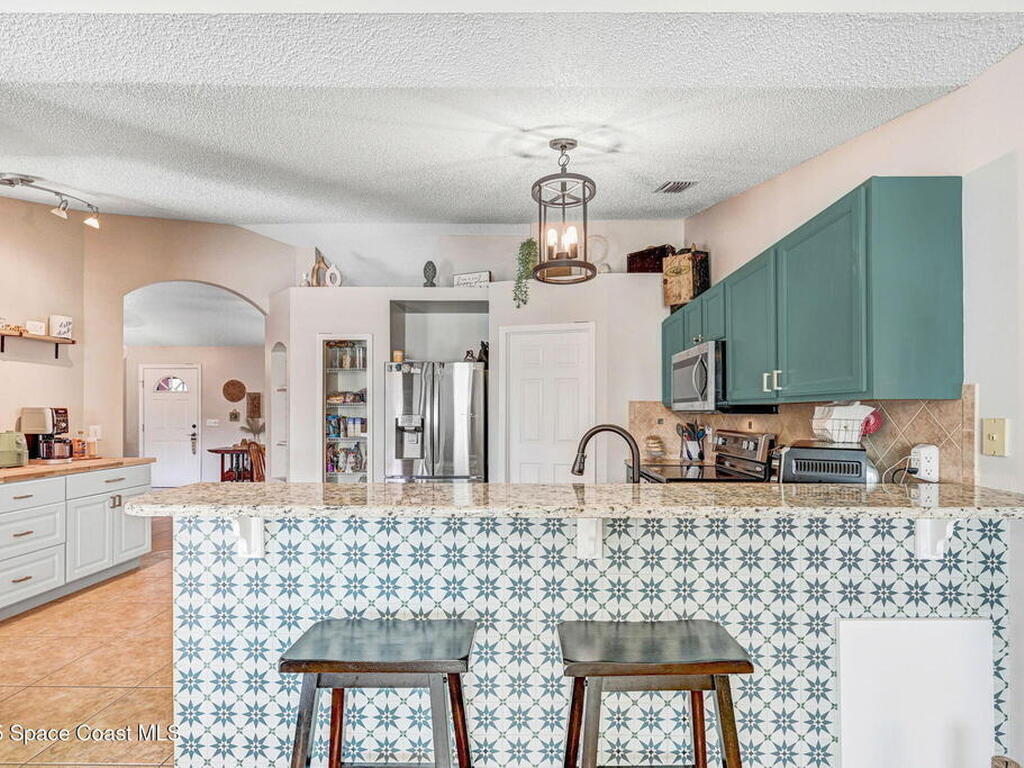 2015 Blue Ridge Avenue, Melbourne, FL 32935