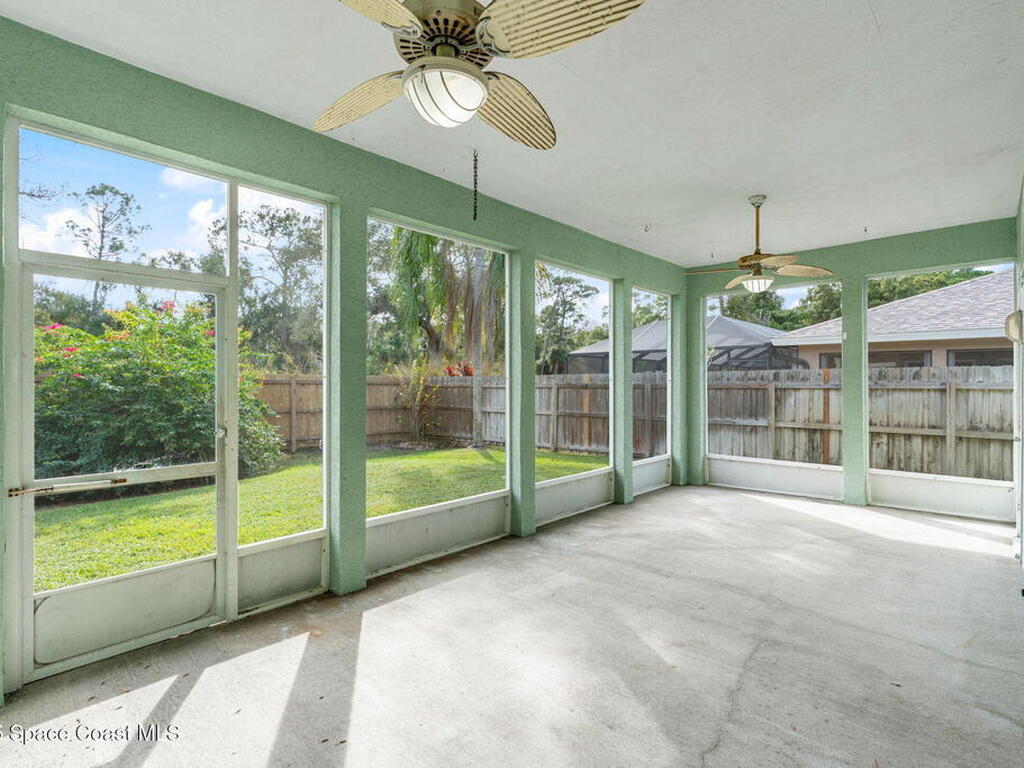 652 Sheridan Woods Drive, Melbourne, FL 32904