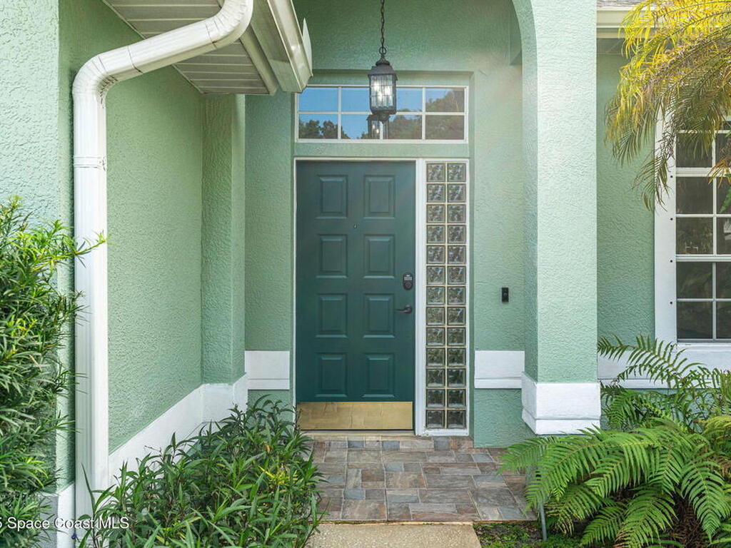 652 Sheridan Woods Drive, Melbourne, FL 32904