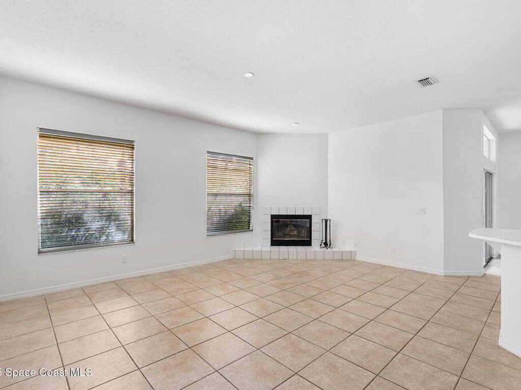 652 Sheridan Woods Drive, Melbourne, FL 32904