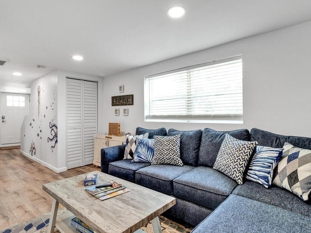 4055 Palm Avenue, Sebastian, FL 32976