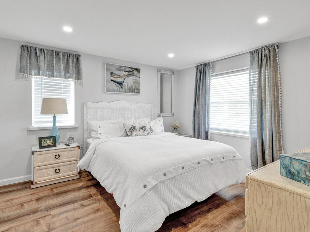 4055 Palm Avenue, Sebastian, FL 32976