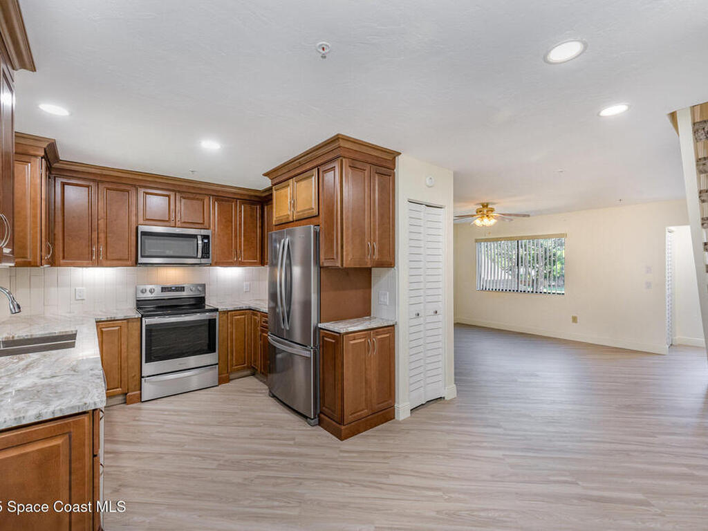 7808 Shadowood Drive, Melbourne, FL 32904