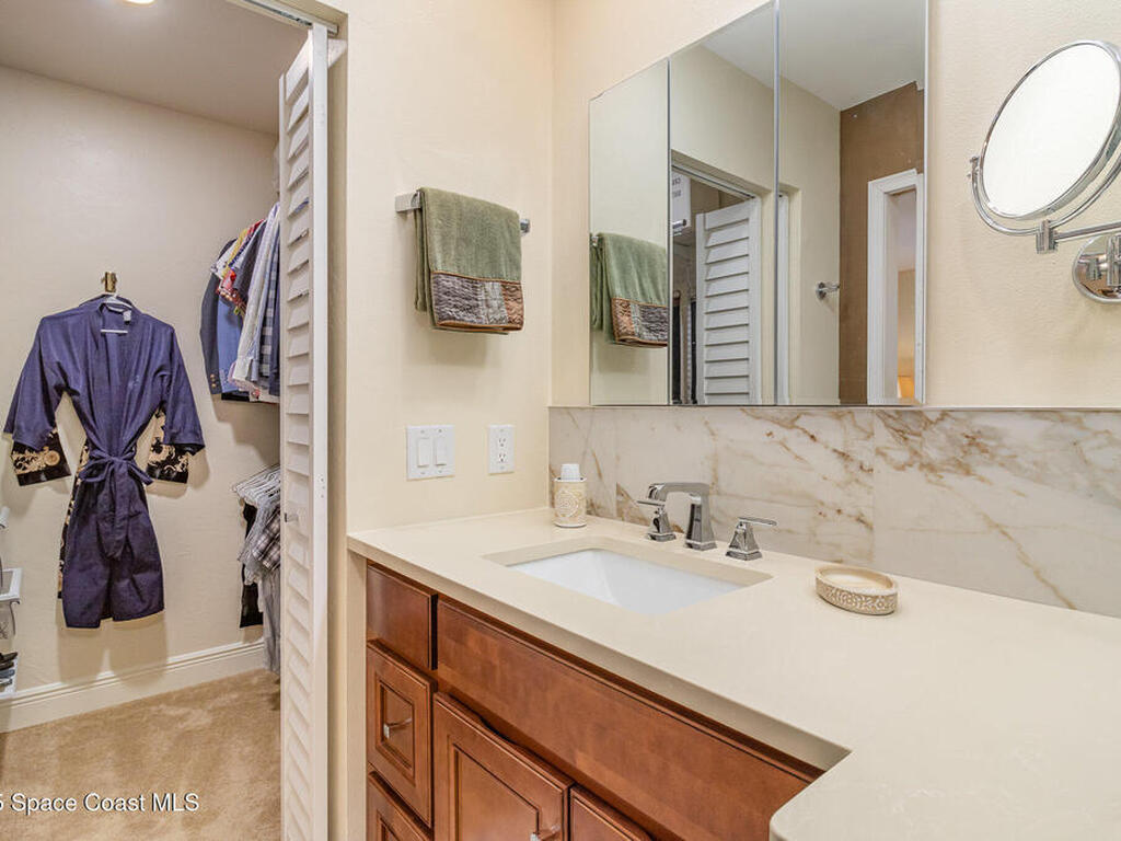 7808 Shadowood Drive, Melbourne, FL 32904