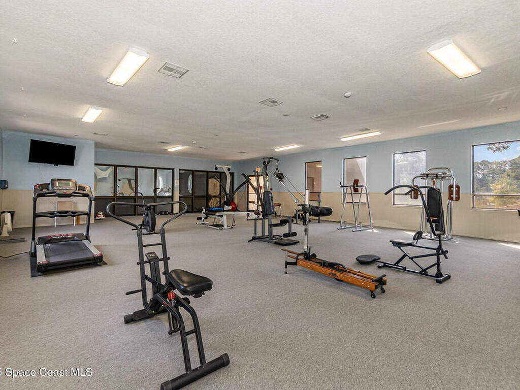 7808 Shadowood Drive, Melbourne, FL 32904