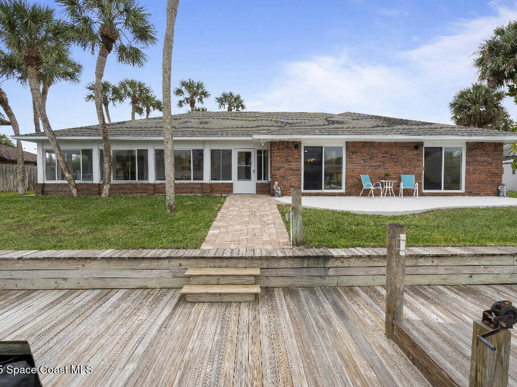 304 Arrowhead Lane, Melbourne Beach, FL 32951