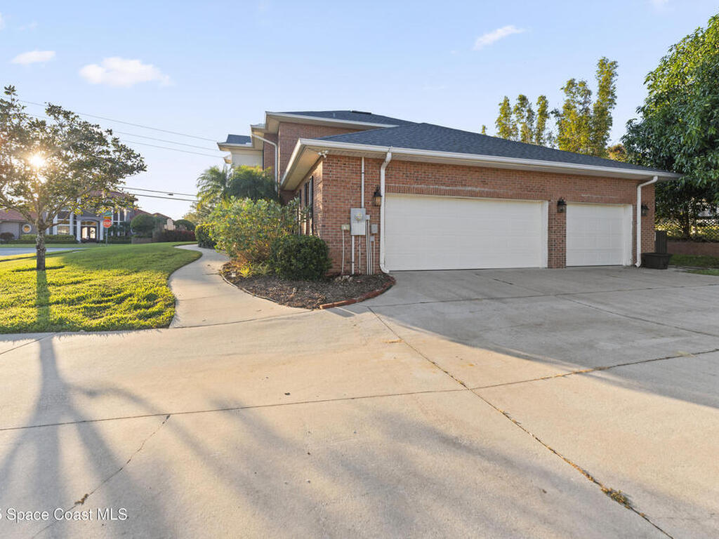 500 Hidden Hollow Drive, Merritt Island, FL 32952