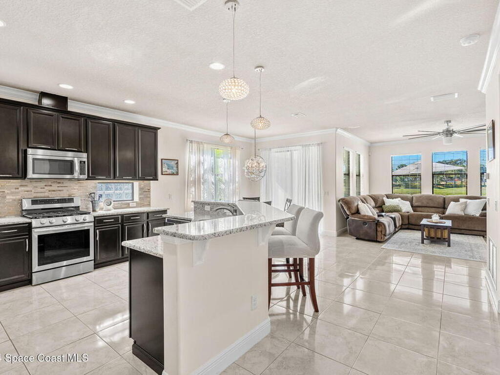 8522 Strom Park Drive, Melbourne, FL 32940