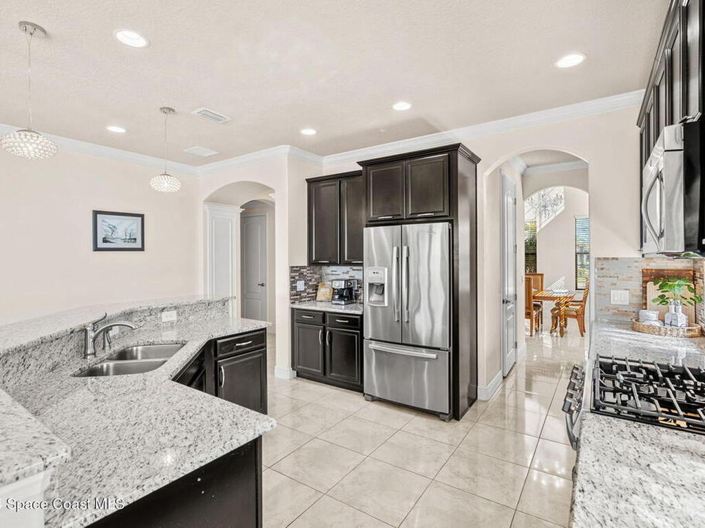 8522 Strom Park Drive, Melbourne, FL 32940