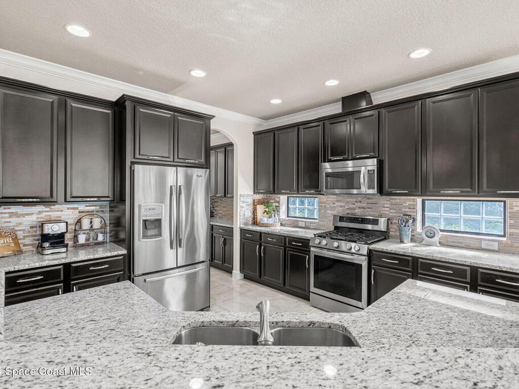 8522 Strom Park Drive, Melbourne, FL 32940