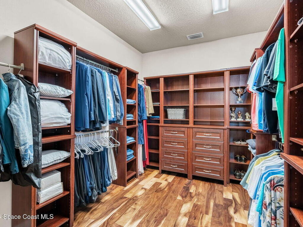 8522 Strom Park Drive, Melbourne, FL 32940