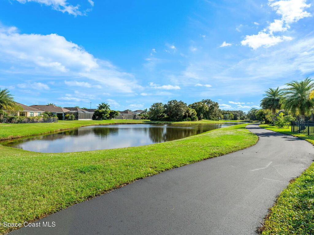 8522 Strom Park Drive, Melbourne, FL 32940