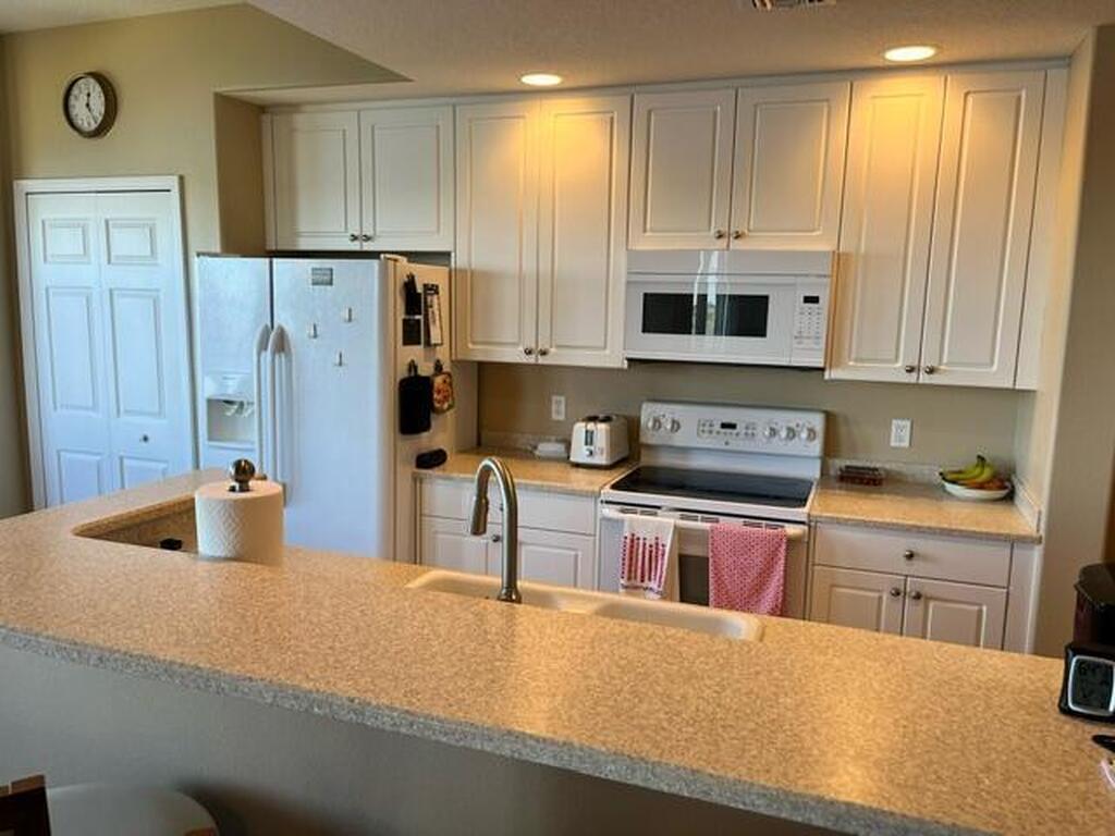 6828 Toland Drive, Melbourne, FL 32940