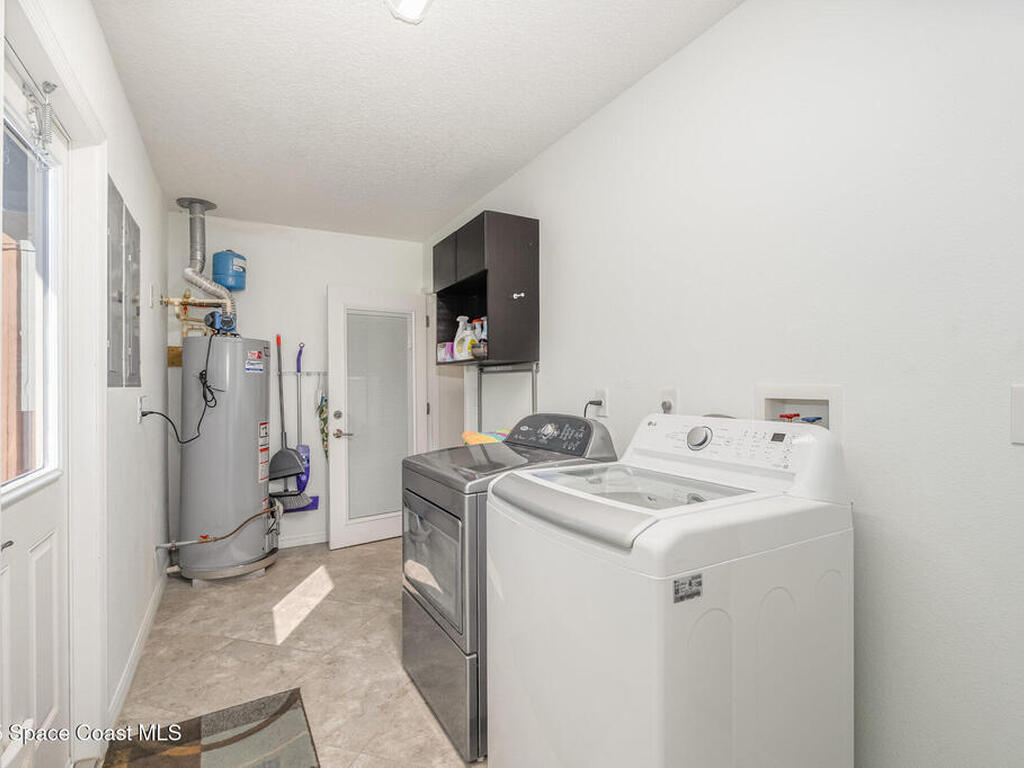 6203 Ridgewood Avenue, Cocoa Beach, FL 32931