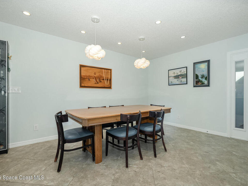 6203 Ridgewood Avenue, Cocoa Beach, FL 32931