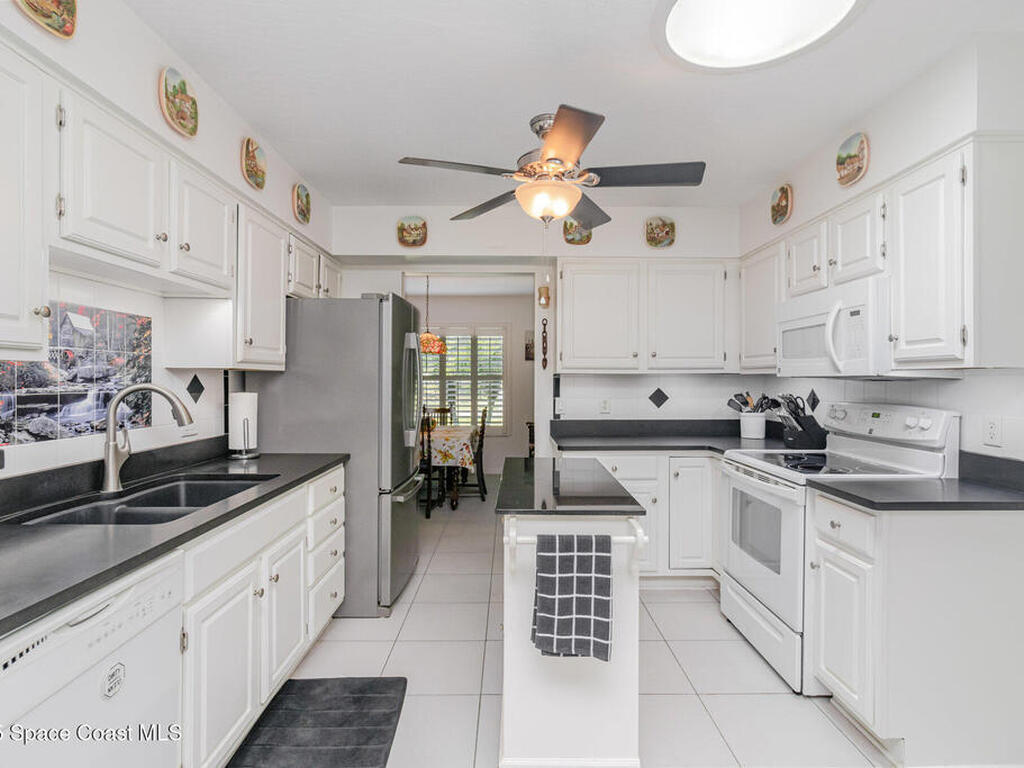 1290 Mayflower Avenue, Suntree, FL 32940